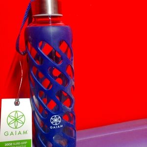 Gaiam blue 20oz Water bottle